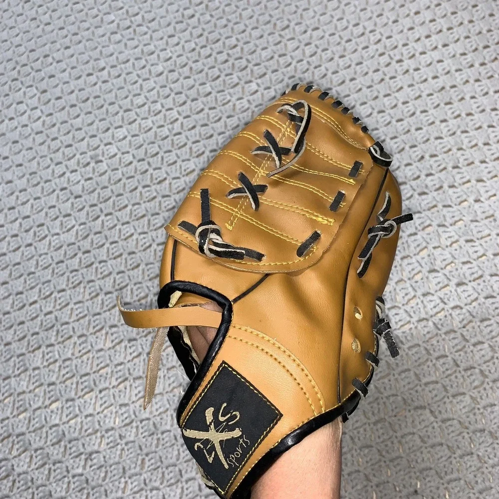 2 X S SPORTS‎ GLOVE BASEBALL 10 1/2 Brown DH-101 leather laced Right hand